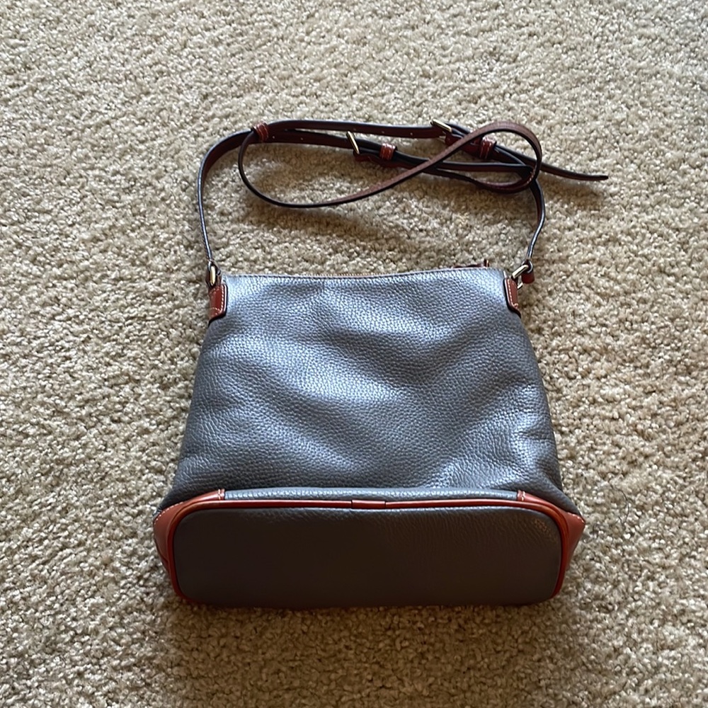 Dooney & Bourke - Picture 2 of 5